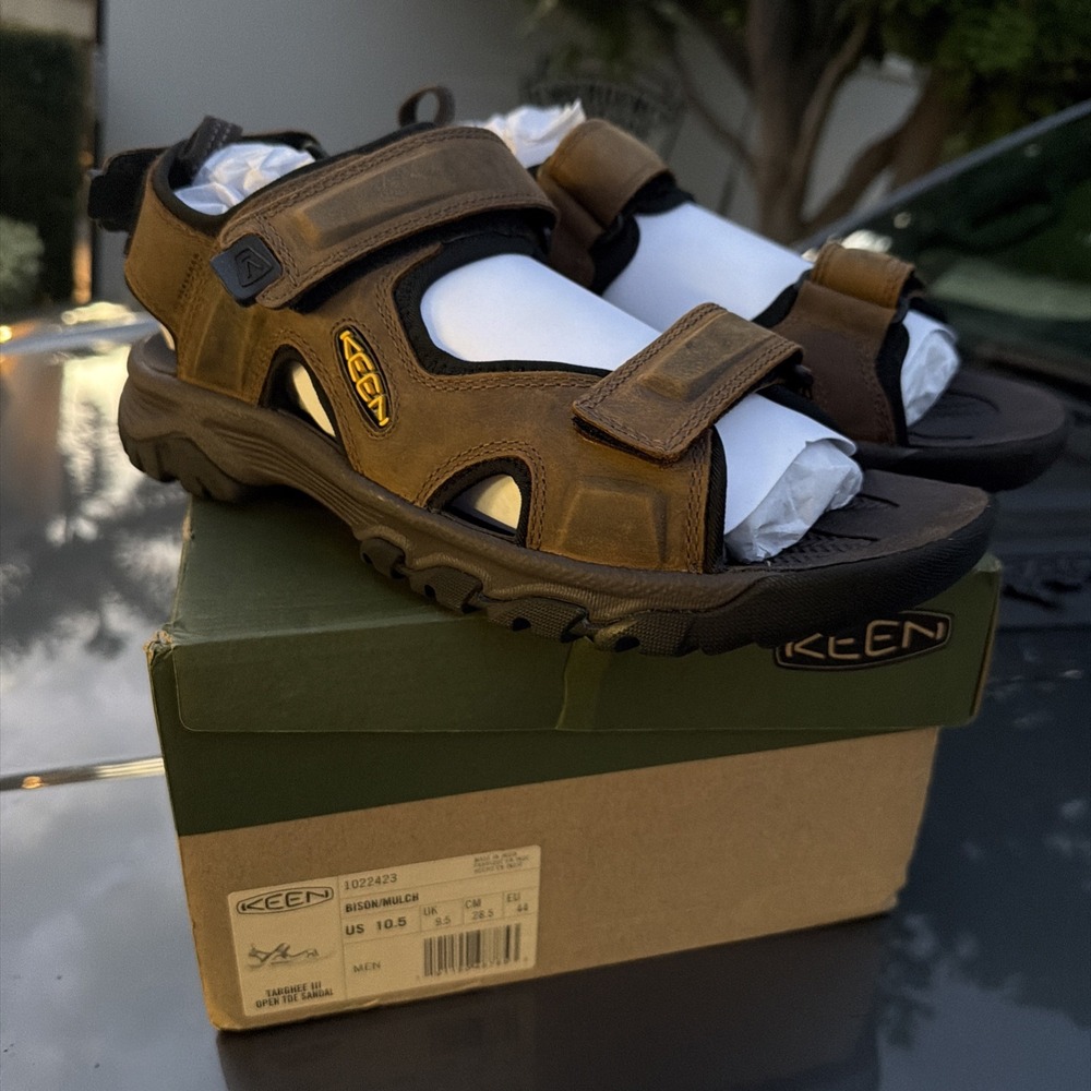 KEEN MENS TARGHEE 3 OPEN TOE H2 SIZE: MEN 10.5 BISON/MULCH